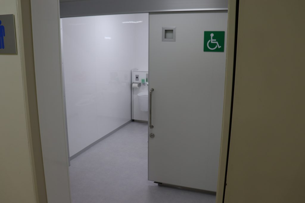 写真：博多オフィスのトイレ扉